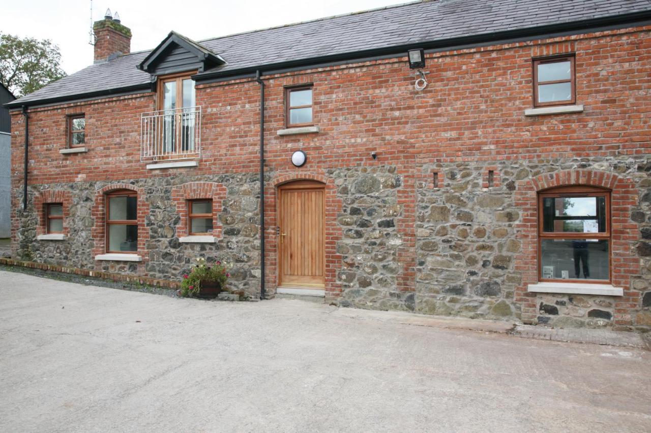 The Stables Apartments Donaghcloney Exterior photo